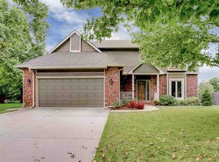1348 N Pine Grove Ct, Wichita, KS 67212