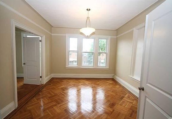 3rd image of 1036 116th St Floor 2