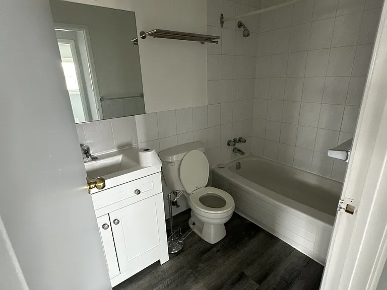 7 Lowndes Ave #11 — Photo 6