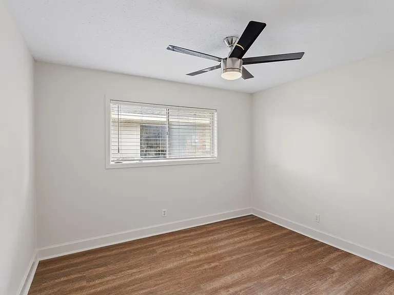 4842 Ponderosa Dr — Photo 5