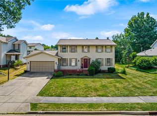 1614 Harmony Ln SW, North Canton, OH 44709