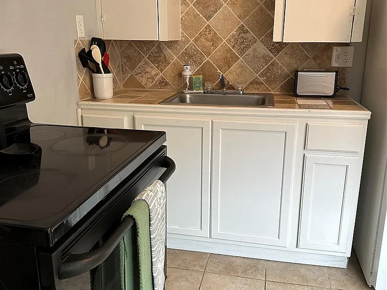 4302 Polk St #2 — Photo 7