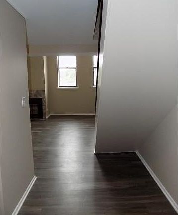 2nd image of 1800 N Halsted St #1111