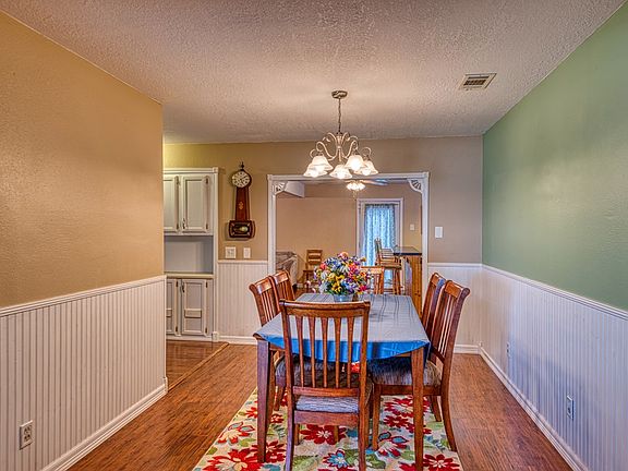 5th image of 122 Sun Haven Dr