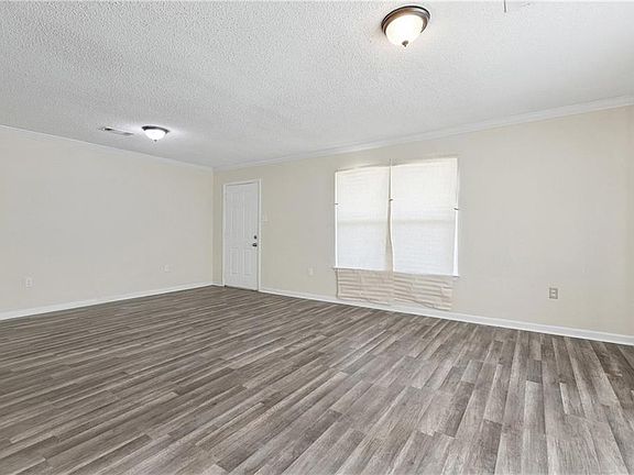 2nd image of 2416 Piety St