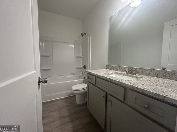 3rd image of 370 Crimson Feather Dr
