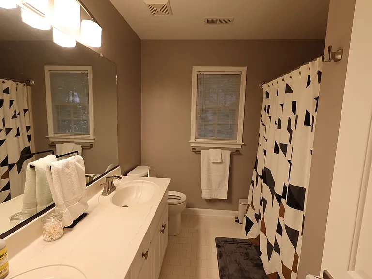 203 Rock Creek Ct — Photo 29