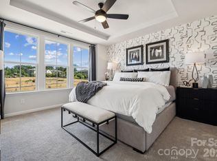 2159 Hawksworth Ln, Charlotte, NC 28262