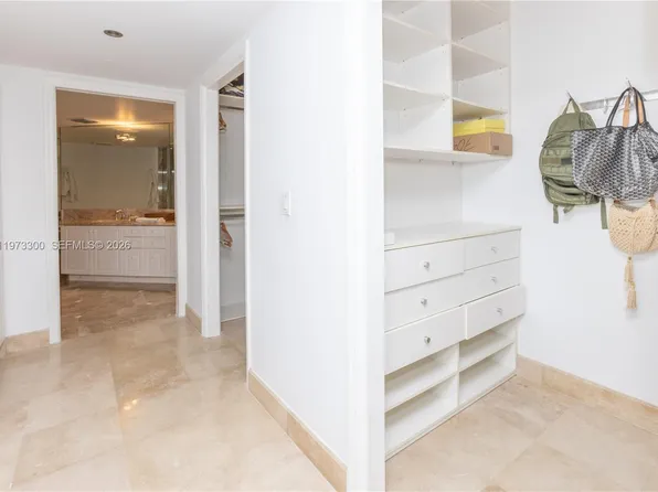 9559 Collins Ave #S7-d, Surfside, FL 33154