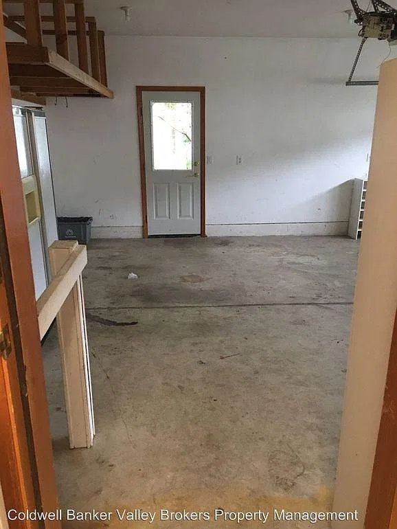 3 bed, 1656 sqft, $2,750 — Photo 2