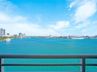 848 Brickell Key Dr APT 902, Miami, FL 33131