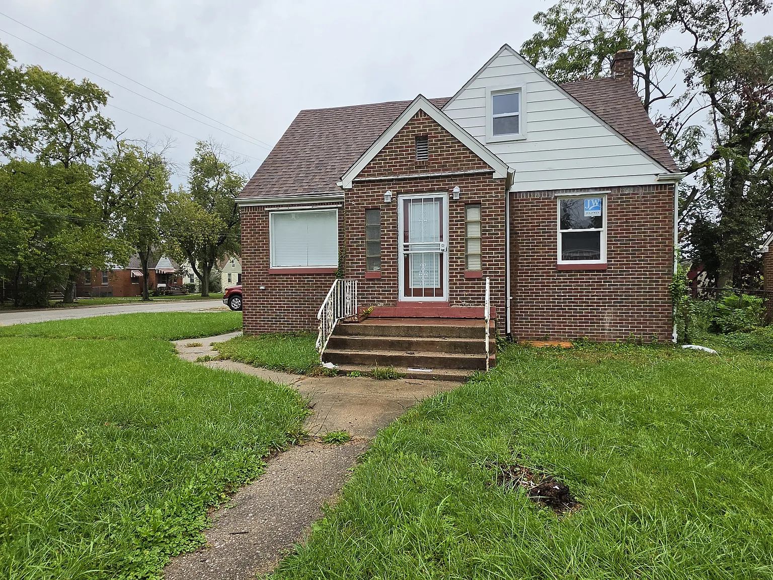 3 bed, 1.5 bath, 1594 sqft, $1,400 — Photo 1