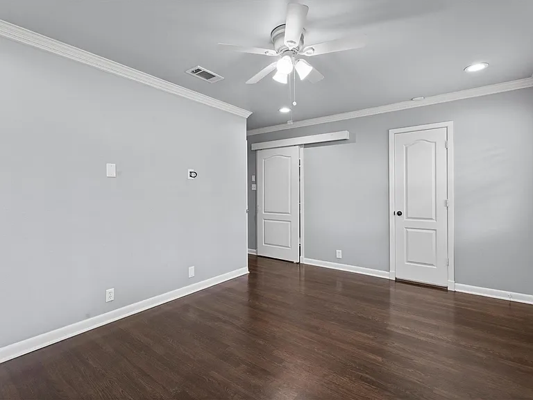 1328 Bingle Rd — Photo 37