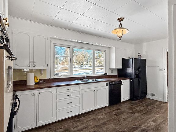 5th image of 70 E Woodlane Dr