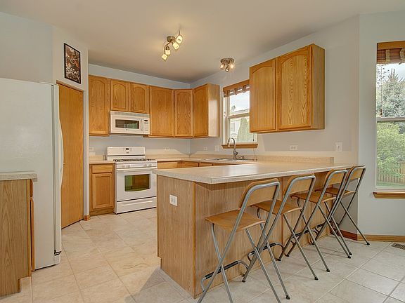 5th image of 7513 Fordham Ln