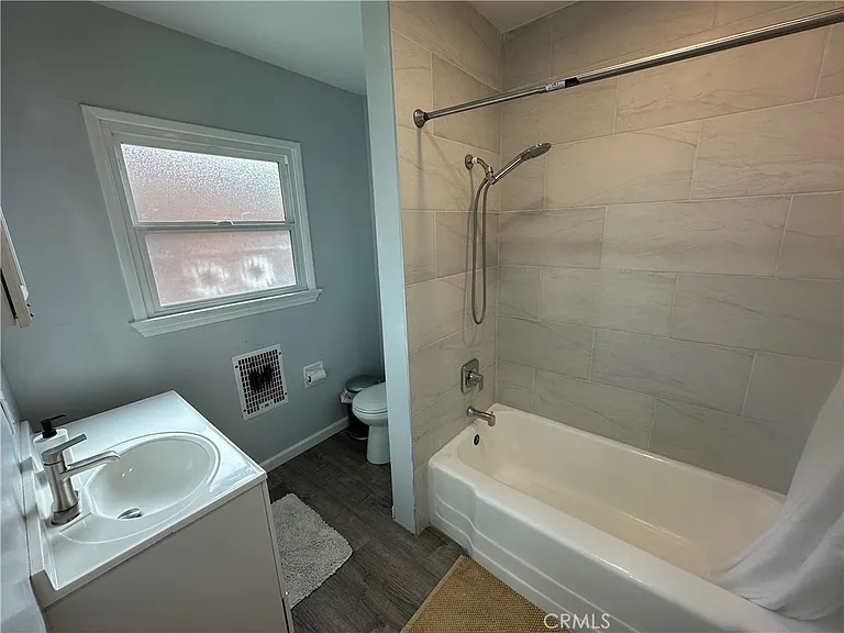 239 3rd Ave — Photo 7