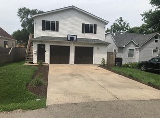422 Kenwood Dr, Round Lake Park, IL