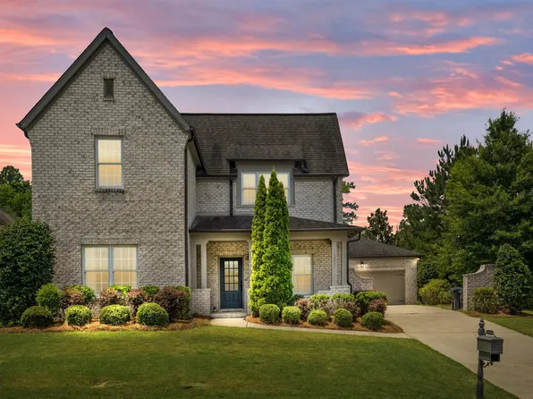 818 Provence Dr, Vestavia, AL 35242