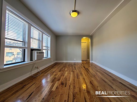 2nd image of 550 W Arlington Pl APT 212