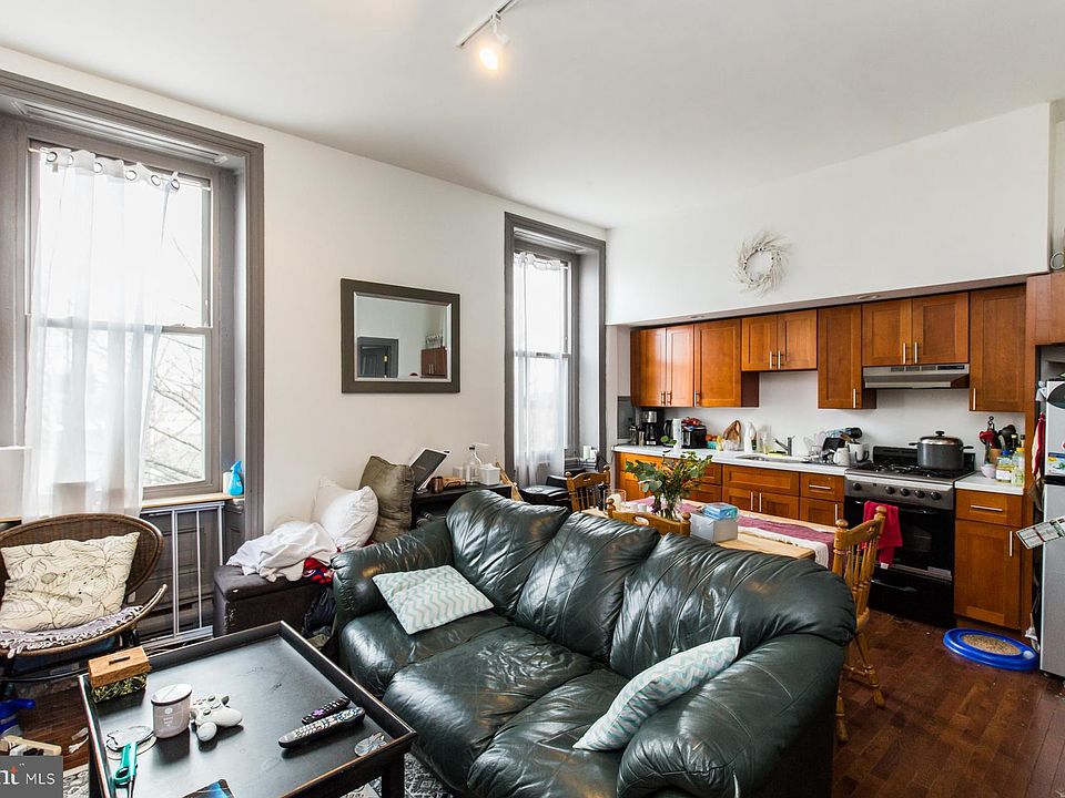 1st image of 2318 E York St #3F