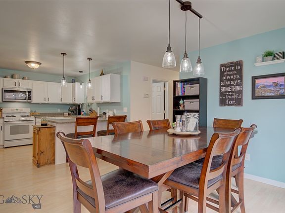 3rd image of 1106 Biehl Dr APT B