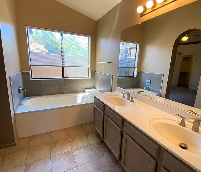 1741 W Ivanhoe St — Photo 15
