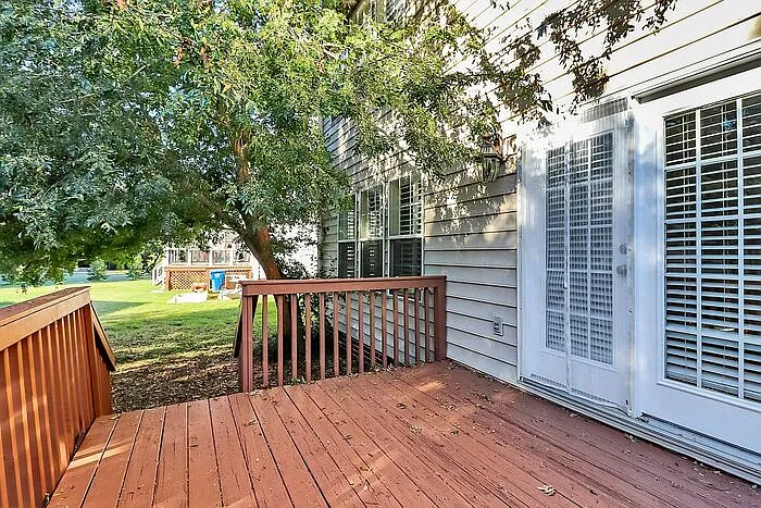 9101 Dartington Ln — Photo 30