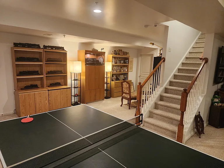 304 Arthur Ct #304 — Photo 14