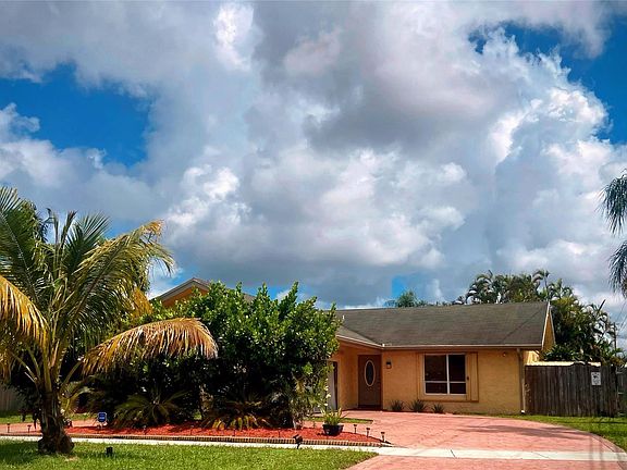 2nd image of 8101 SW 14th Street