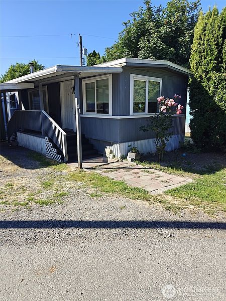 2nd image of 1720 Maple Lane #11