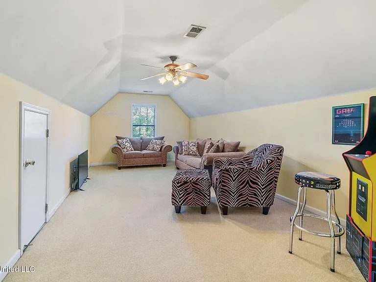 2535 Appleton Dr — Photo 12
