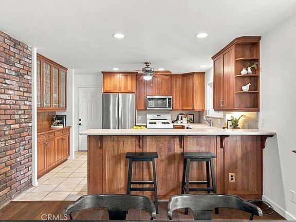 5th image of 2585 Guynn Ave