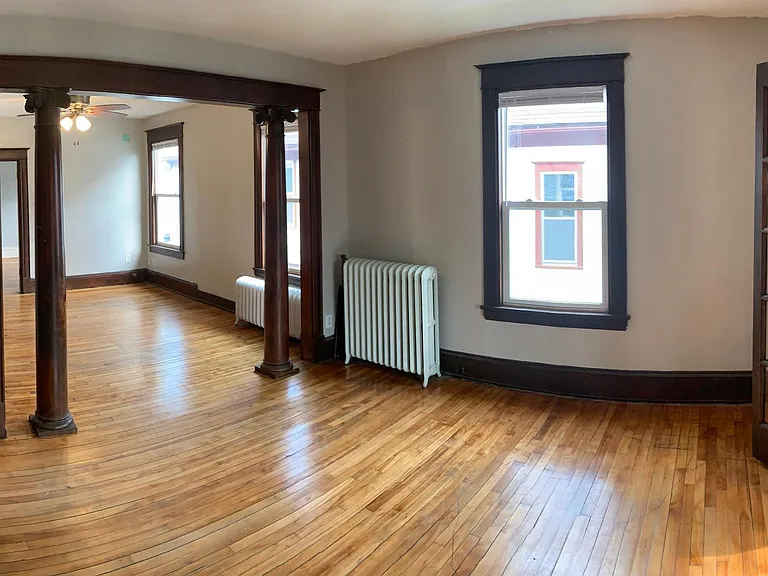 2805 Grand Ave S #2 — Photo 4