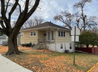 819 Pillsbury Ave, Albert Lea, MN 56007