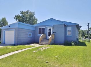 508 3rd St SE, Rugby, ND 58368