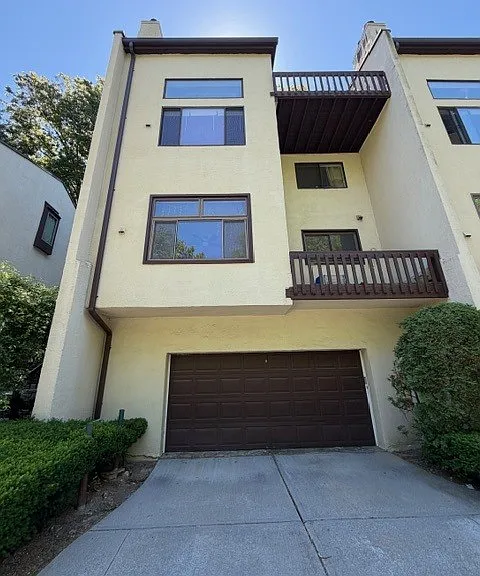 352 N Greeley Ave — Photo 14