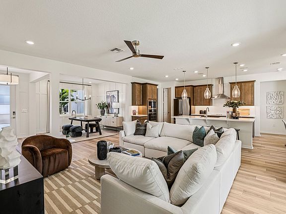 7th image of this home