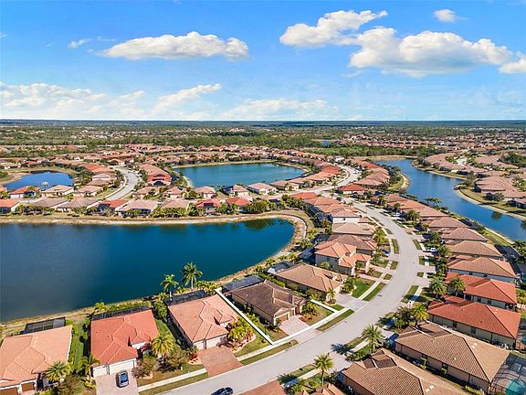 2nd image of 13238 Famiglia Dr