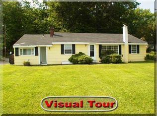 28 Birchmeadow Rd, Amesbury, MA 01913