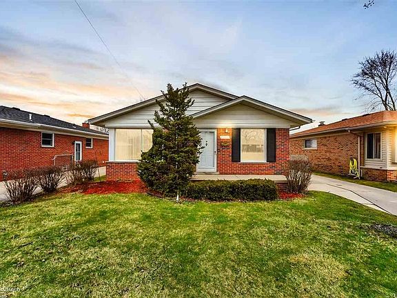 2nd image of 22613 Millenbach St