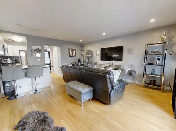 172 Belleville Ave #203, Bloomfield Twp., NJ 07003