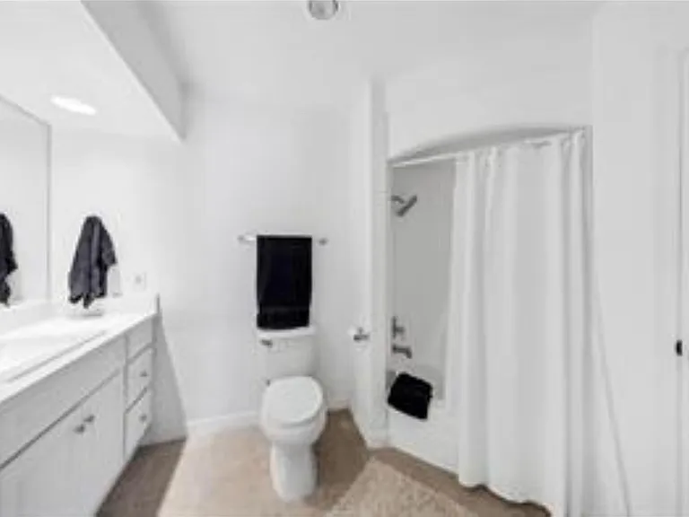 5001 Lamonte Ln #101 — Photo 6
