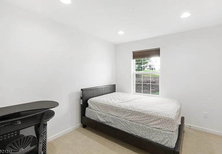 127 Sowers Dr — Photo 11