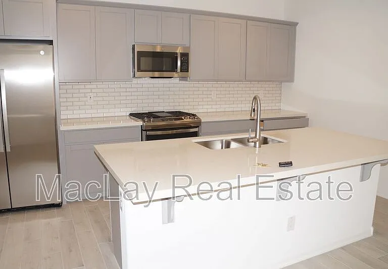 3809 N 100th Dr — Photo 9