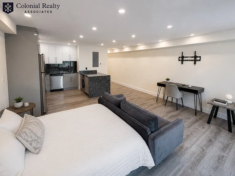 1034 Commonwealth Ave #405 — Photo 14
