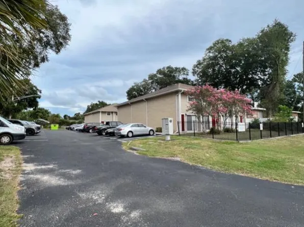 1201 Bretta St #4, Jacksonville, FL 32211