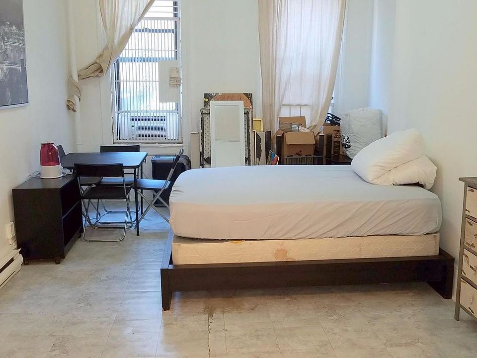 1st image of 1452 2nd Ave #1