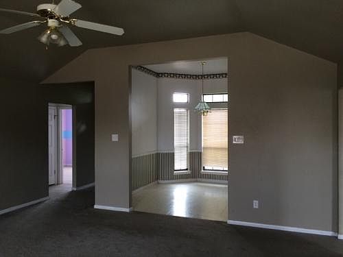4th image of 3609 Julia Ln