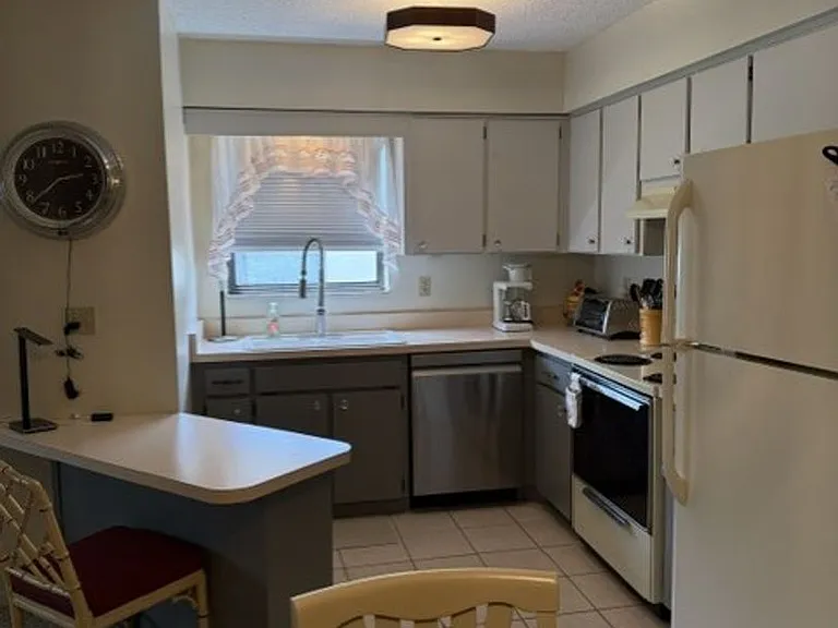 37819 Alissa Dr — Photo 21