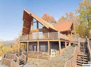 3329 Sugar Maple Loop Rd, Pigeon Forge, TN 37862